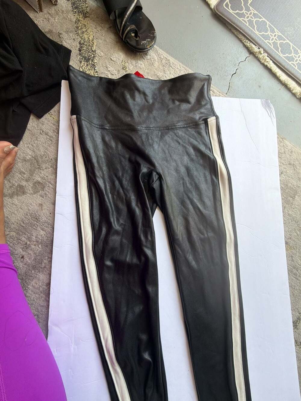 SPANX Faux Leather Side Stripe Leggings